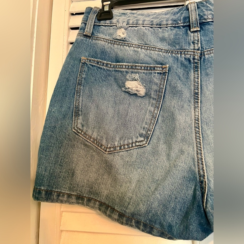 Women’s True Craft size 8 Denim Blue Jean Skort Medium Wash w/ Light Distressing - Picture 6 of 16